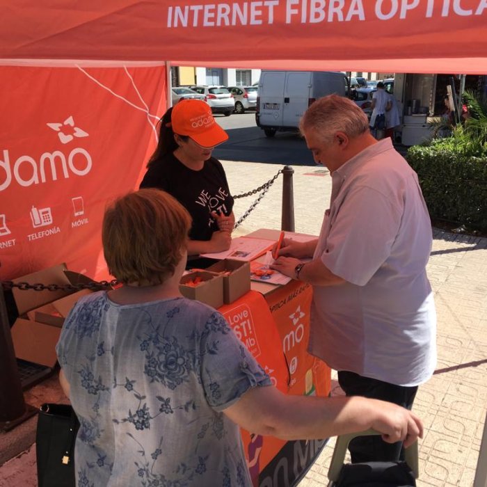 ADAMO | Belowactions street marketing Barcelona