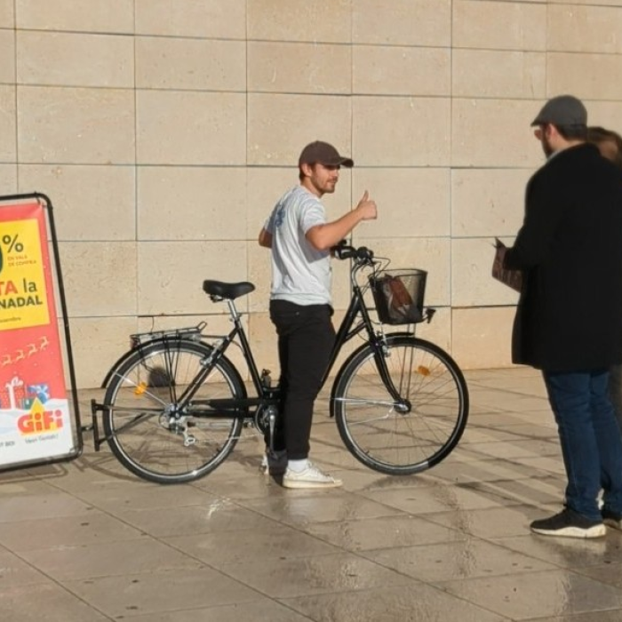 GIFI BIKERS WALKERS BTL STREETMARKETING ESPAÑA BARCELONA ACTIVACIONES INAUGURACIONES